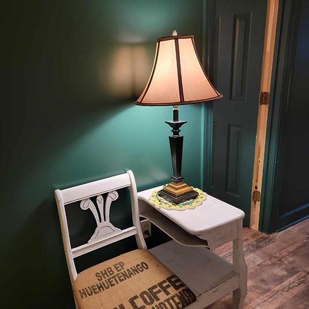Moonlight Manor Bed & Breakfast Floyd 외부 사진