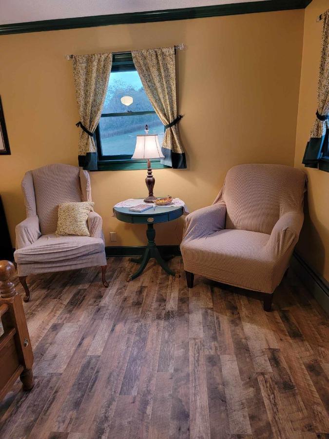Moonlight Manor Bed & Breakfast Floyd 외부 사진