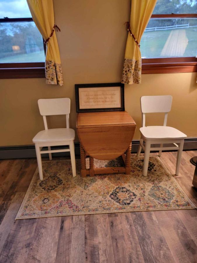 Moonlight Manor Bed & Breakfast Floyd 외부 사진