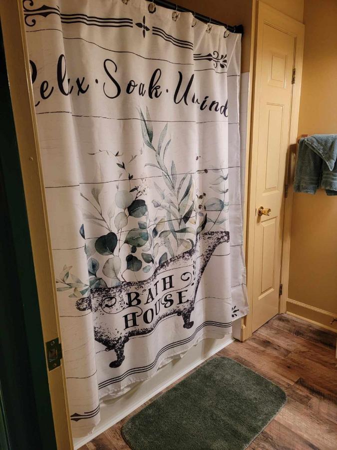Moonlight Manor Bed & Breakfast Floyd 외부 사진